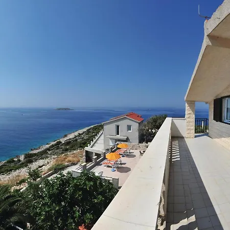 Vikendica Beautiful In Sevid *