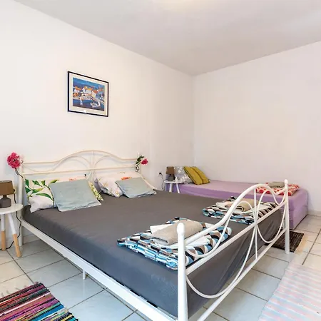 Holiday home Awesome In Sevid With House Sea View